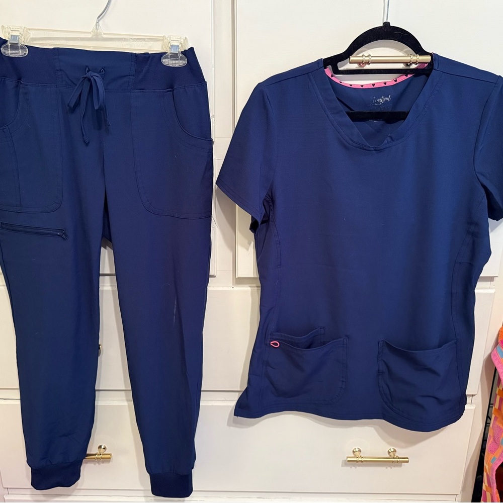 Healing Hands Scrub Set Navy